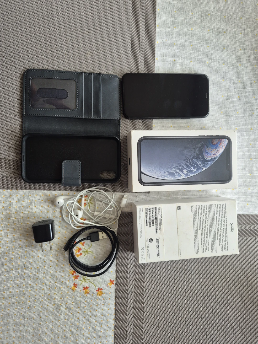 Apple iPhone XR, Black 64gb - photo 5