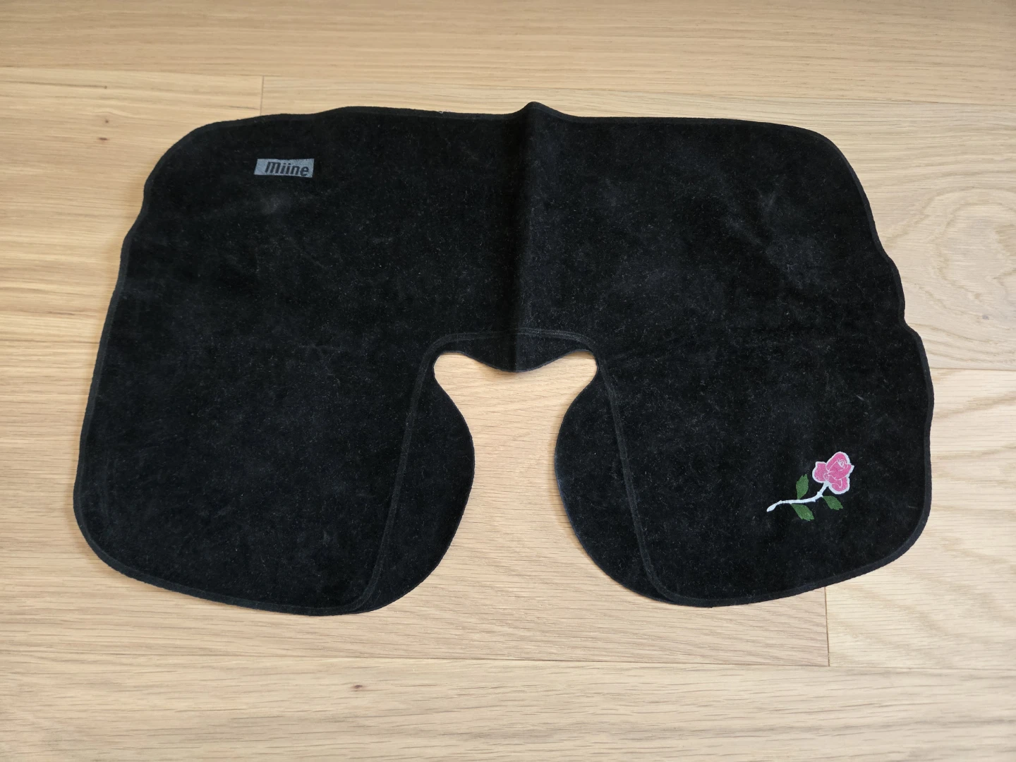 Black Inflatable Travel Neck Pillow