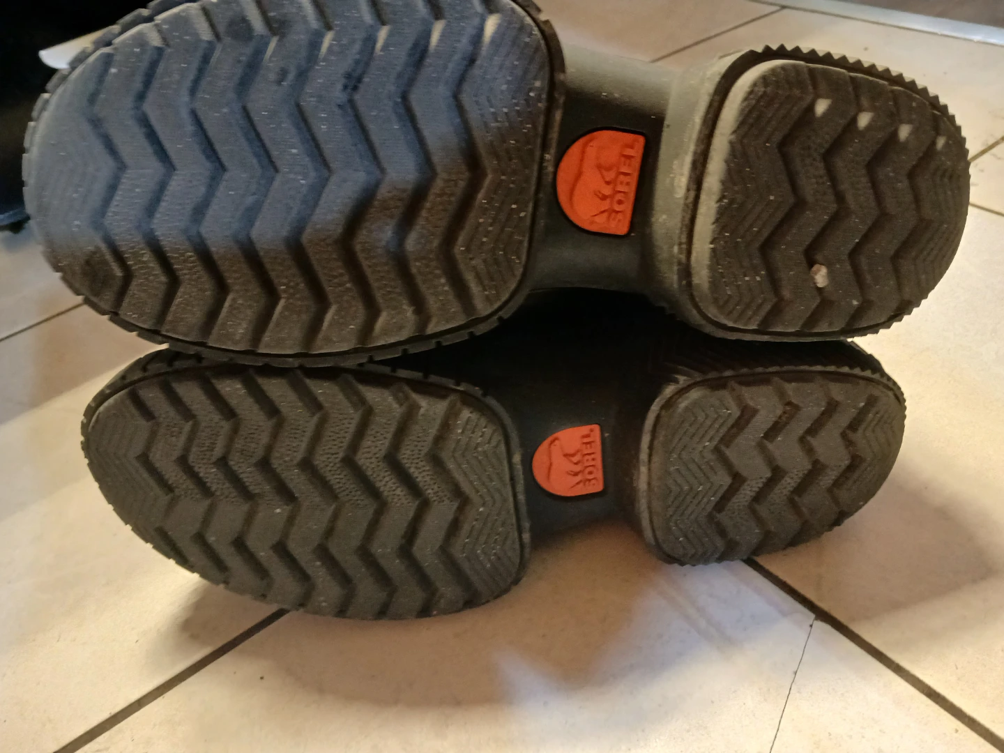SOREL Waterproof Leather Boots - Size 8.5 - photo 2