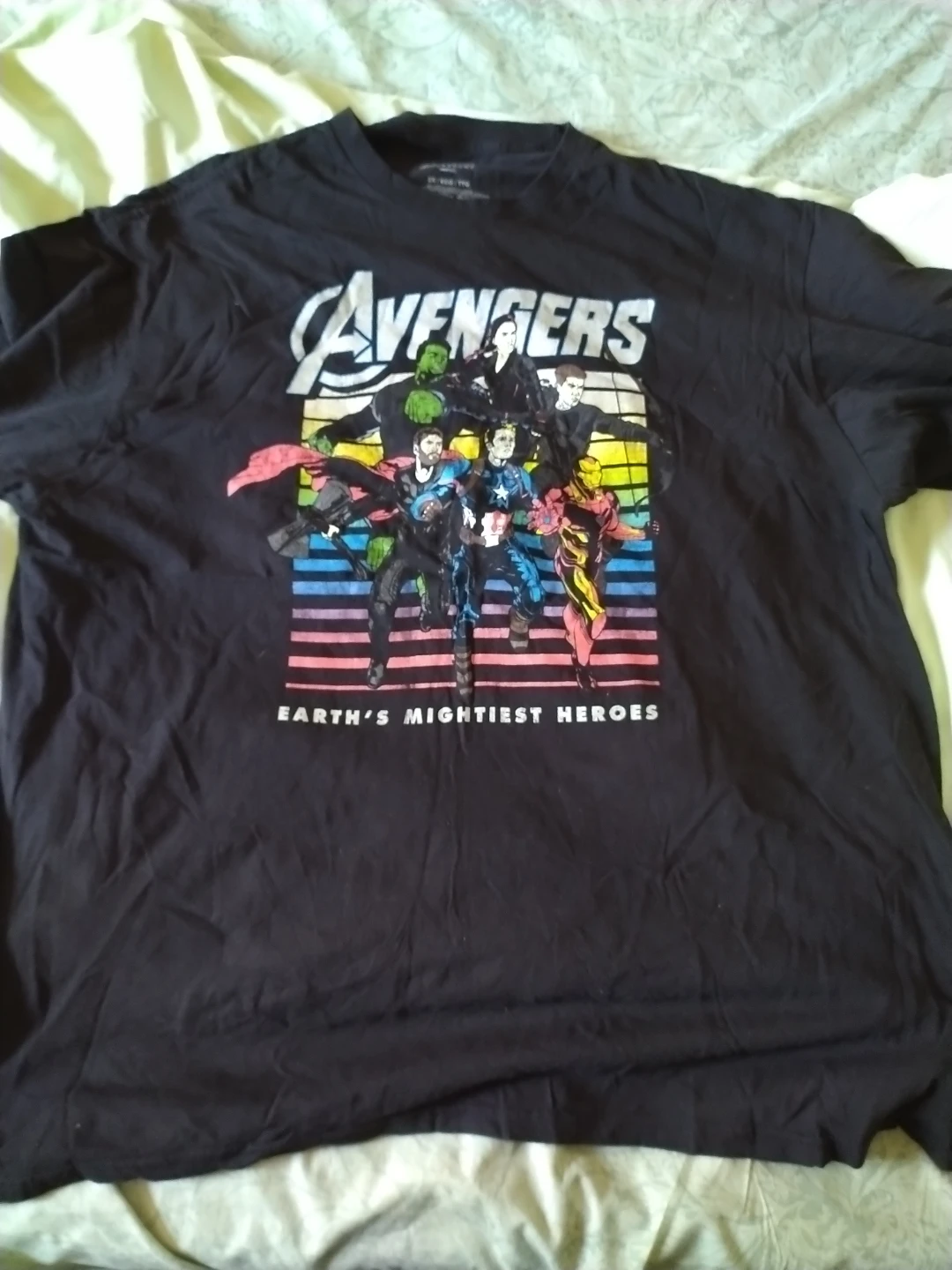 Marvel Avengers Earth's Mightiest Heroes T-Shirt Size 2X