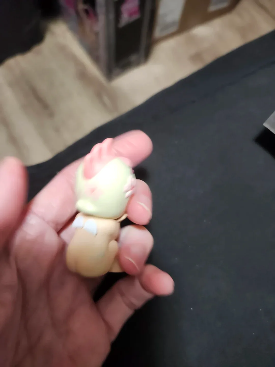 $5 figurine - photo 3
