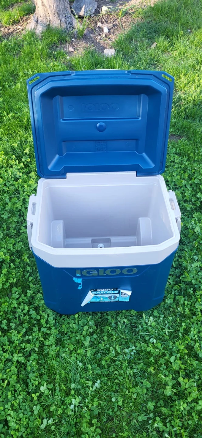 Igloo Maxcold 60qt Cooler with Wheels - photo 2