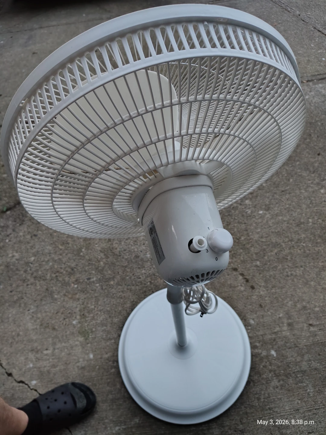 Honeywell 16in Modern Pedestal Fan - photo 4