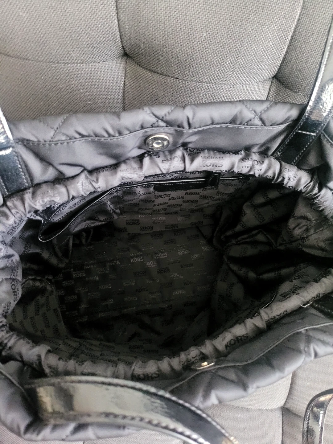 Michael Kors Black Quilted Tote Bag - photo 3