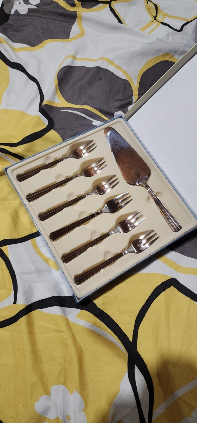 Newbridge Silverware Dessert Fork Set with Cake Server - photo 3