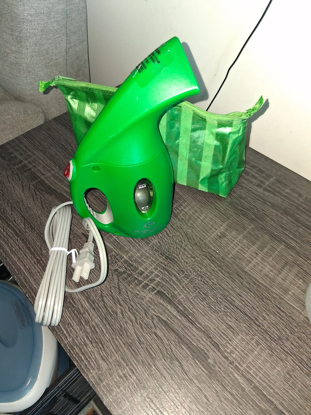 Green Handheld Steamer with Travel Pouch - photo 2