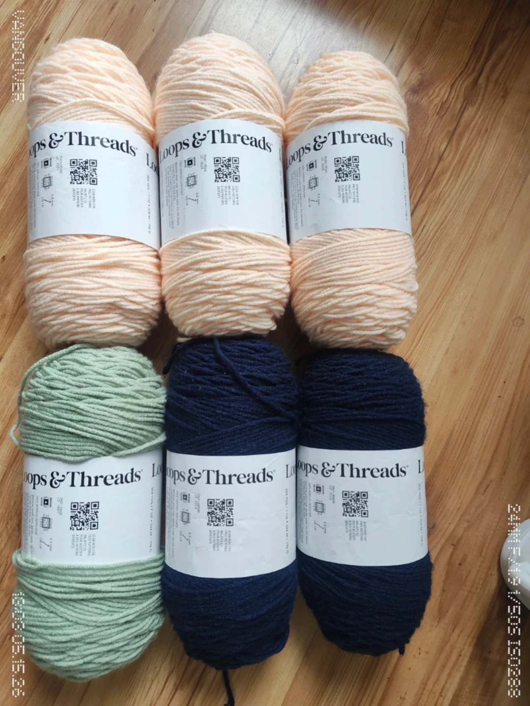 Loops & Threads Soft Classic Acrylic Yarn (6 Balls) - photo 2