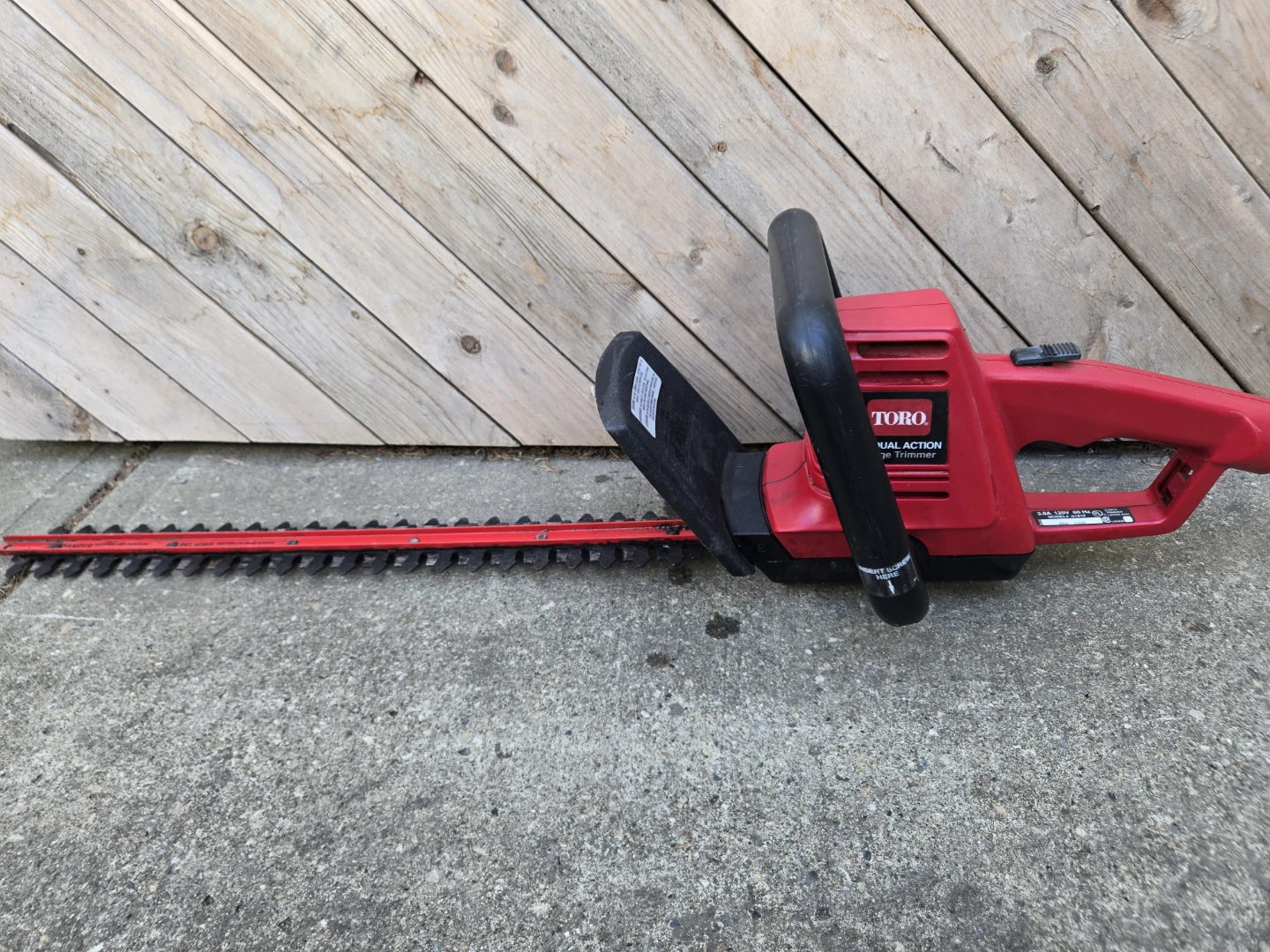 TORO 24" Dual Action Hedge Trimmer