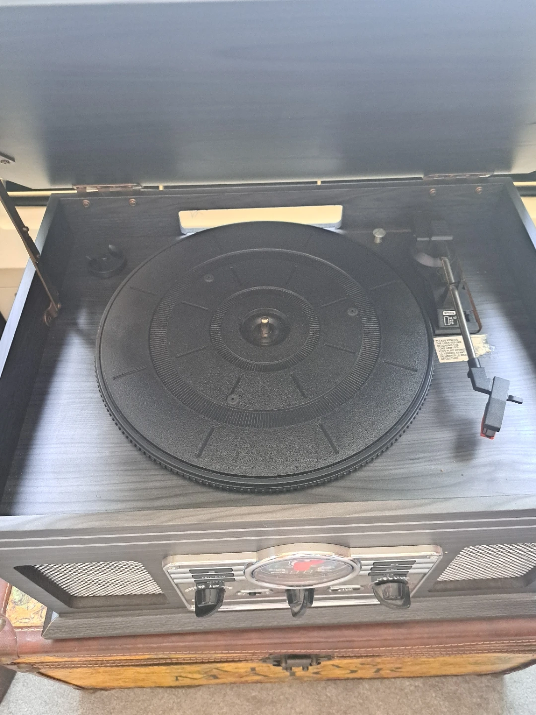 Record Player Turntable with CD Player, AM/FM Radio. - photo 2