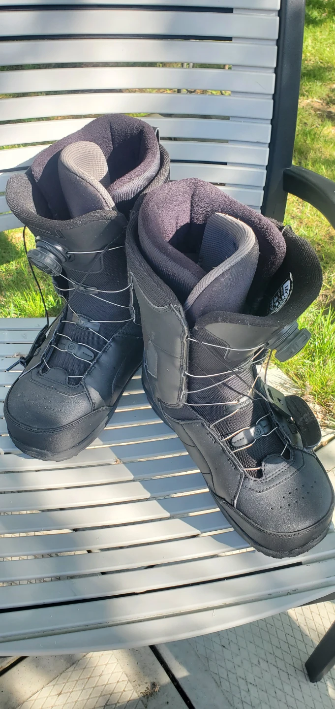 Great stuffs  different prices, great condition too!!! - photo 3