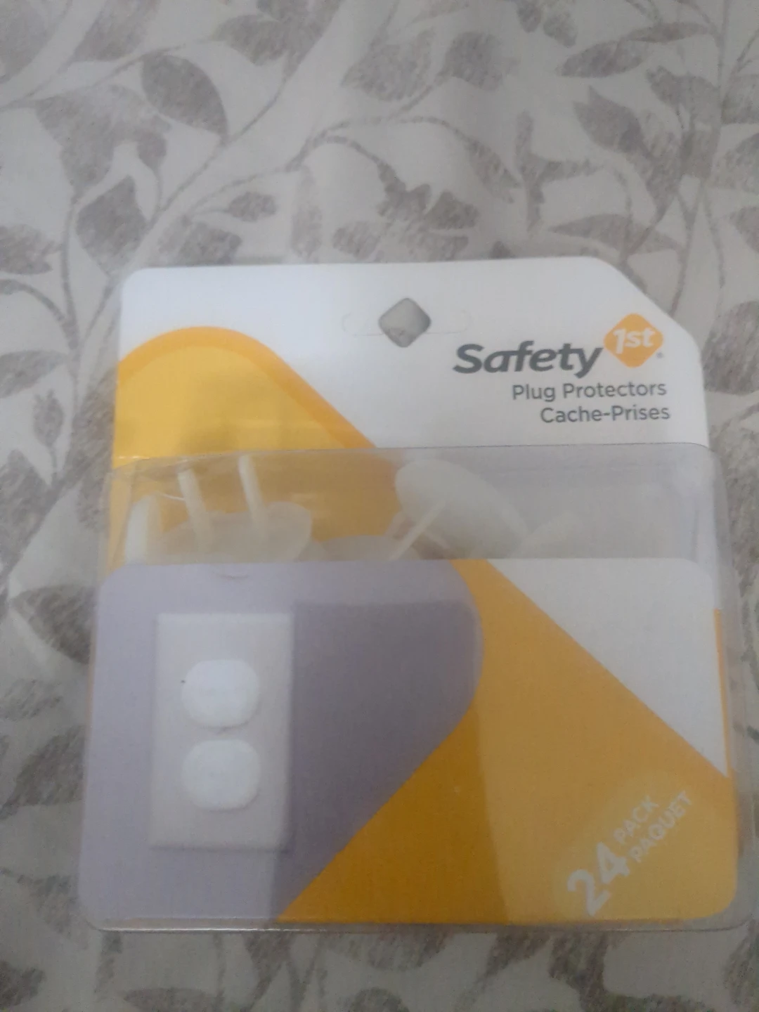 Safety 1st Plug Protectors - 24 Pack