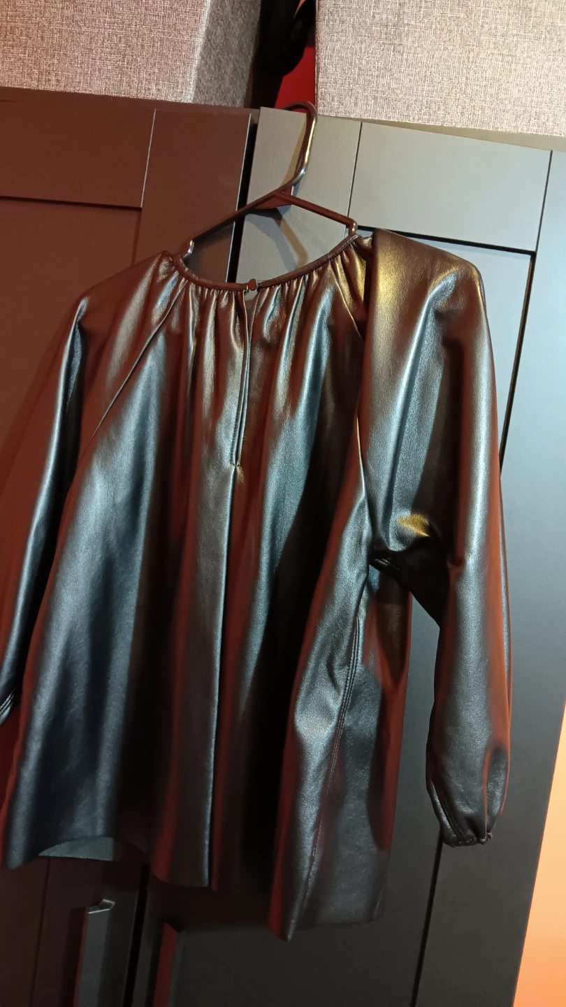 Maison Chic Faux Leather Black Top - Size S - photo 3