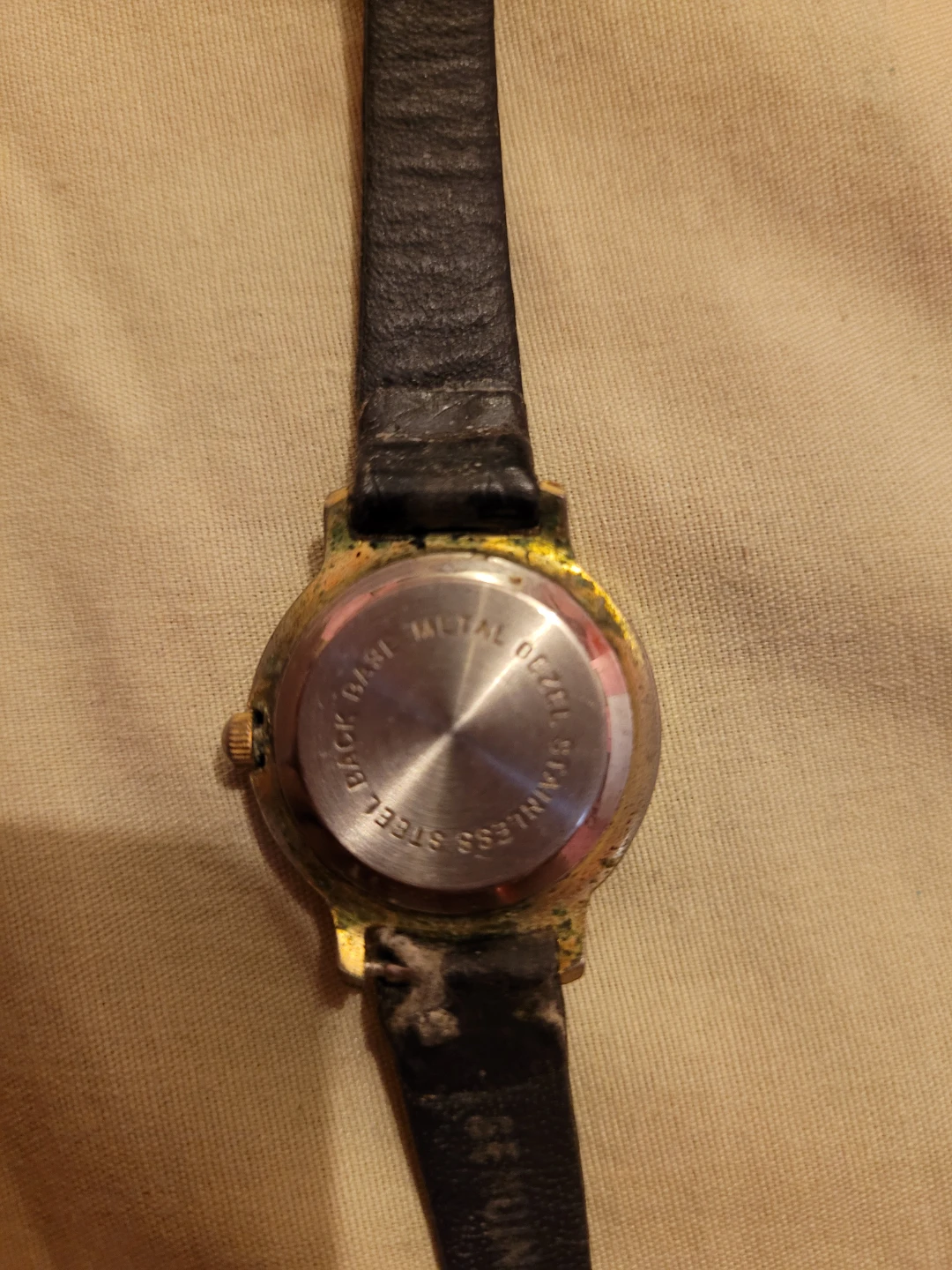 Time Quartz Watch - Gold Tone Face, Black Leather Strap - photo 4