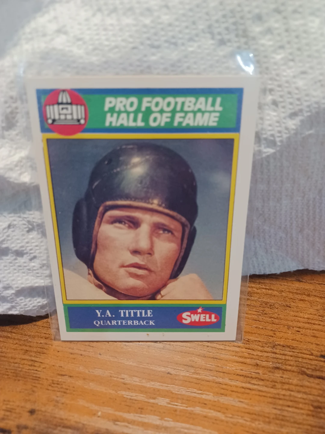 1990 CMC Pro Football Hall of Fame Y.A. Tittle Card