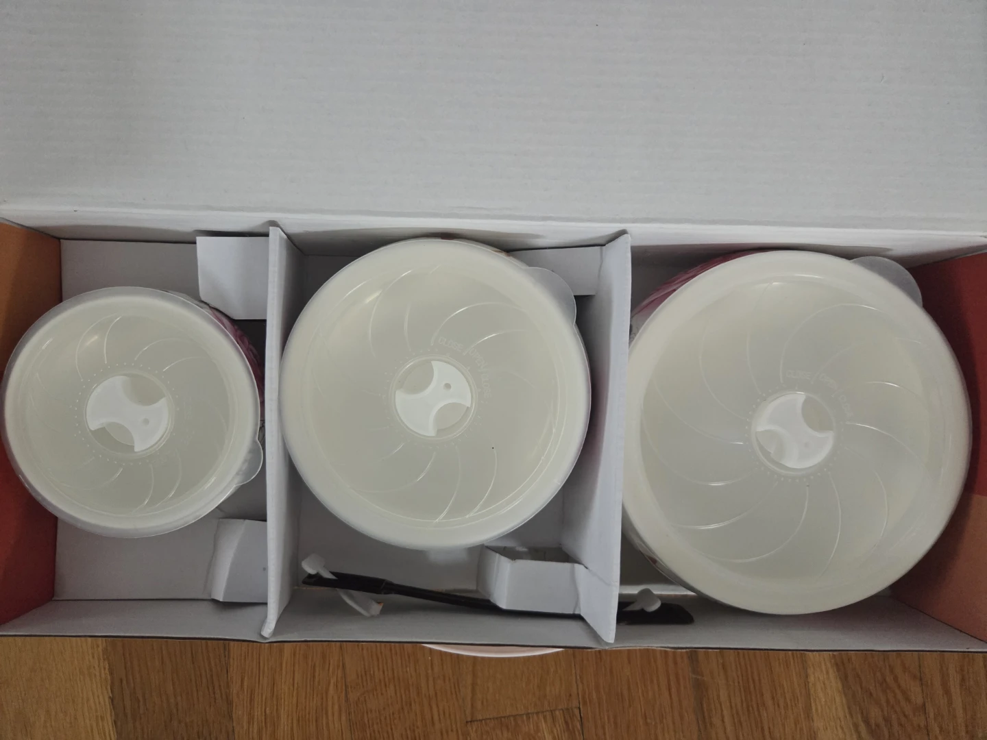 Premium Ceramicware 3 Piece Set with Lids - photo 3