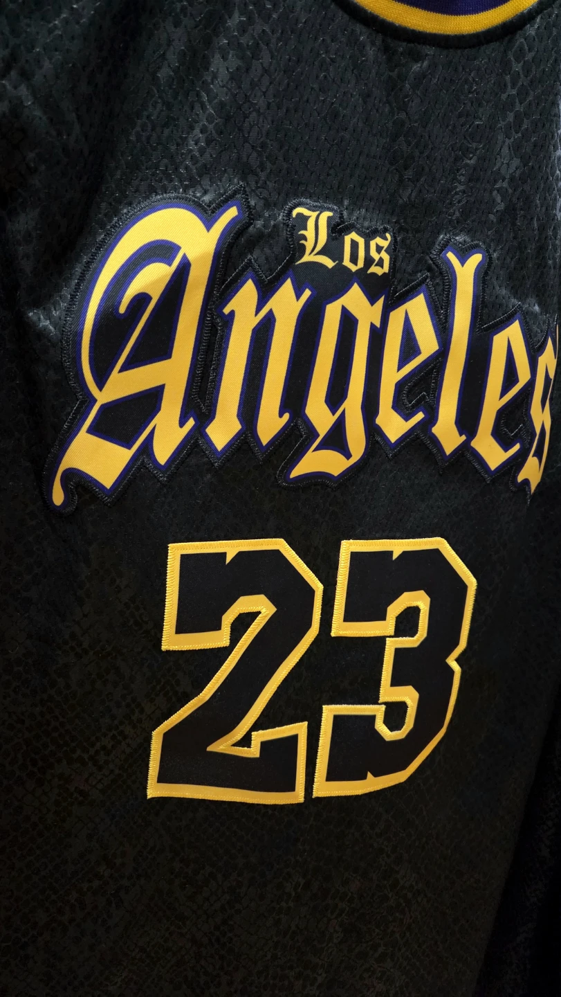 Basketball Jersey L size - LeBron James *new - photo 2