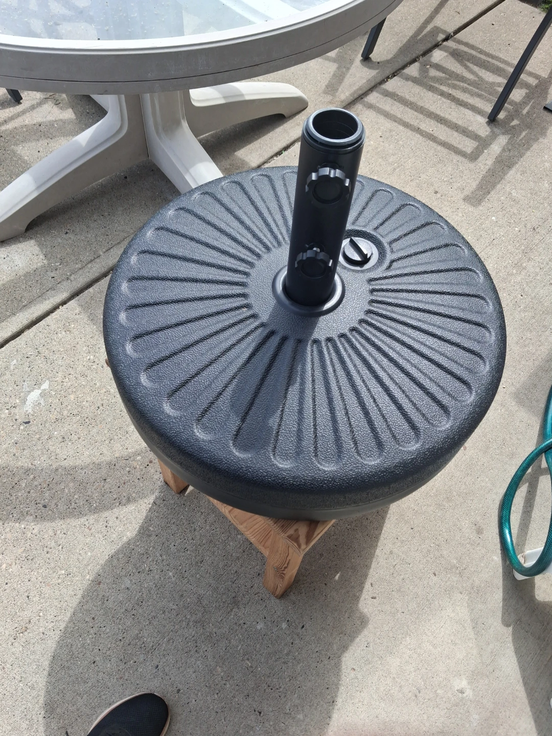 Black Patio Umbrella Base Stand - photo 2