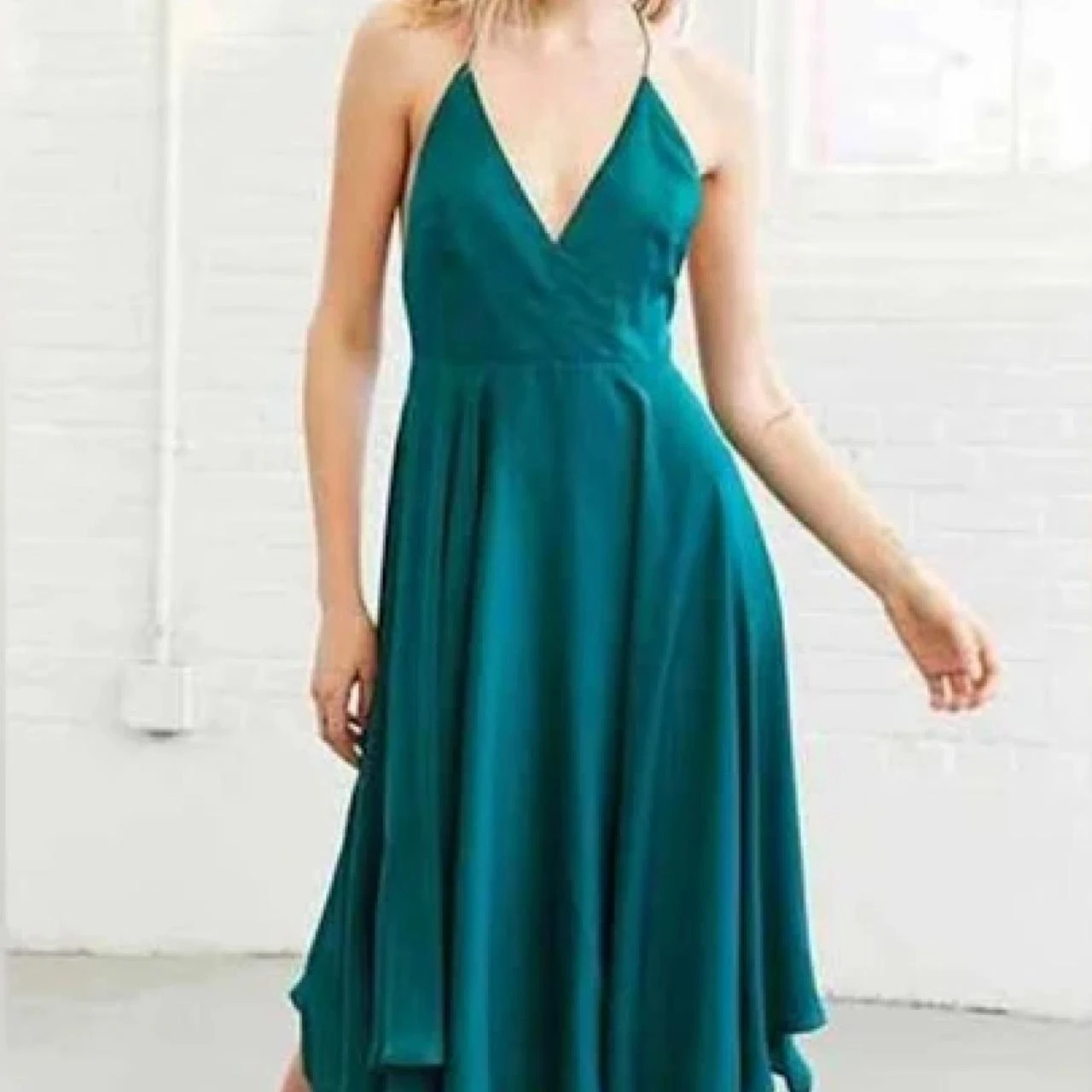 Emerald Green V-line Halter Neck Dress