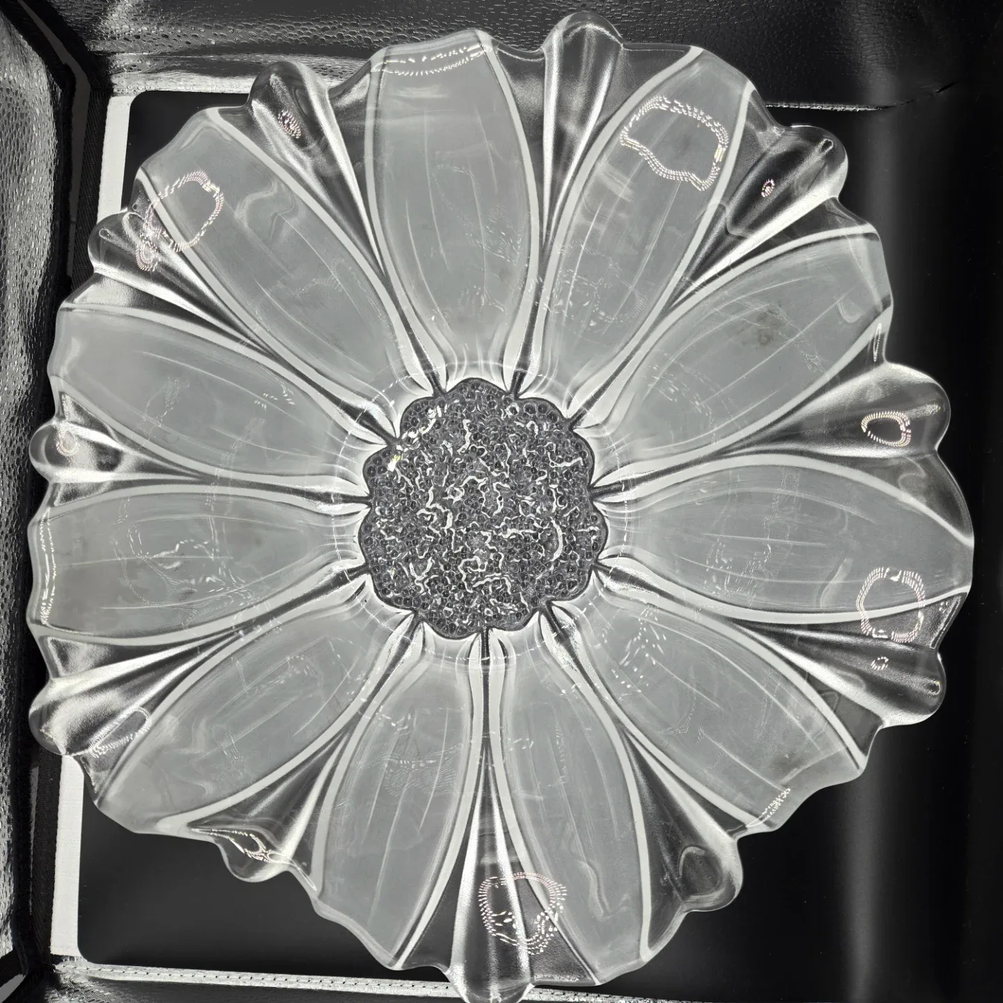 Glass Sunflower Serving Bowl - photo 3