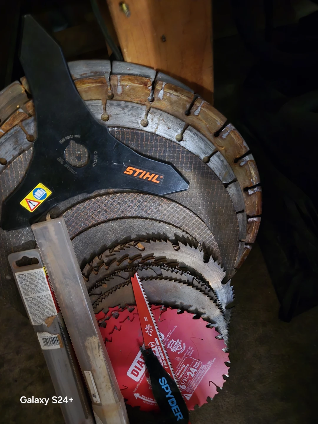 STIHL Saw Blades & Cutting Discs
