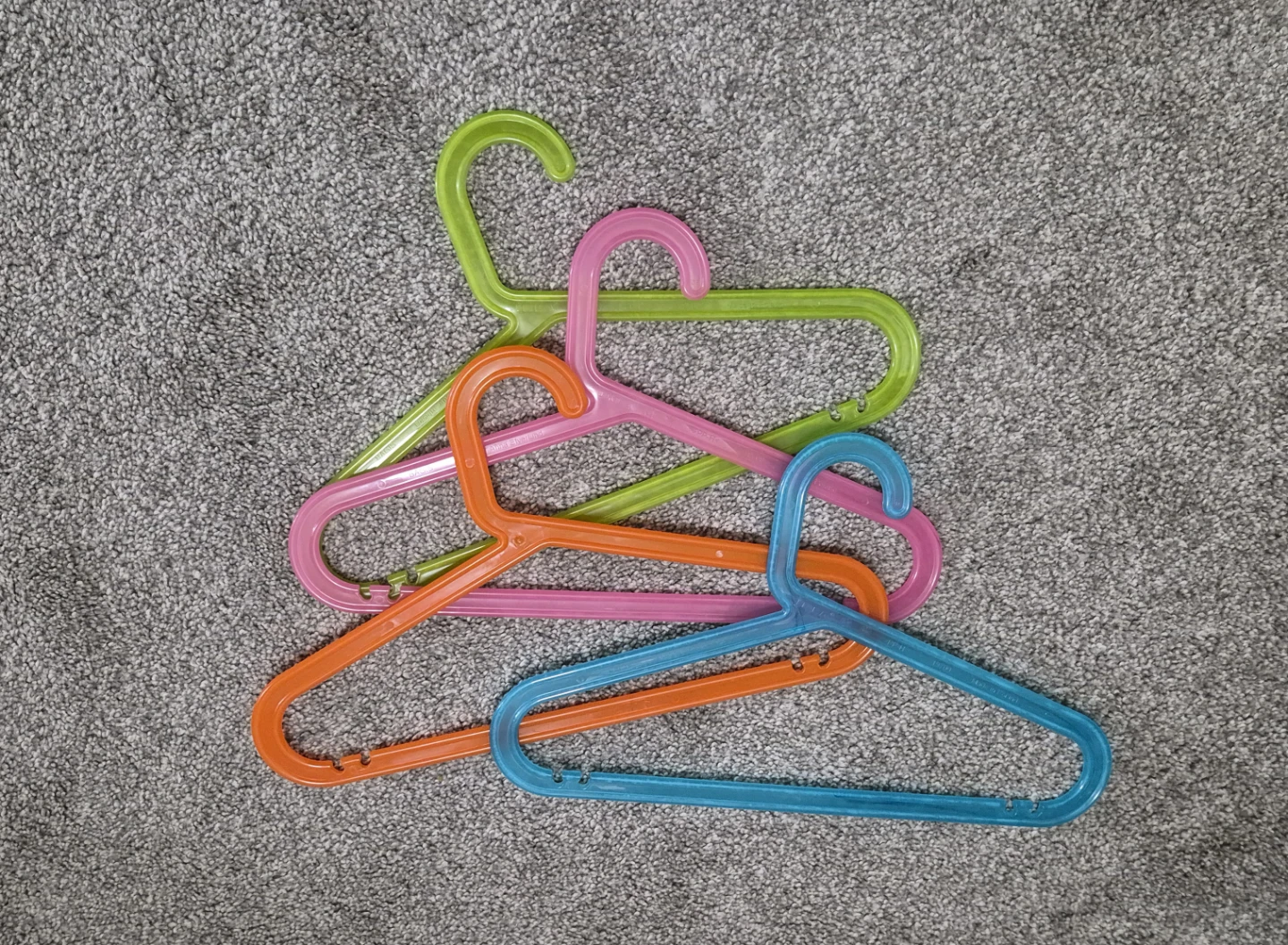 66 kids hangers! Pick up in Kitchener, $30 for all - photo 2