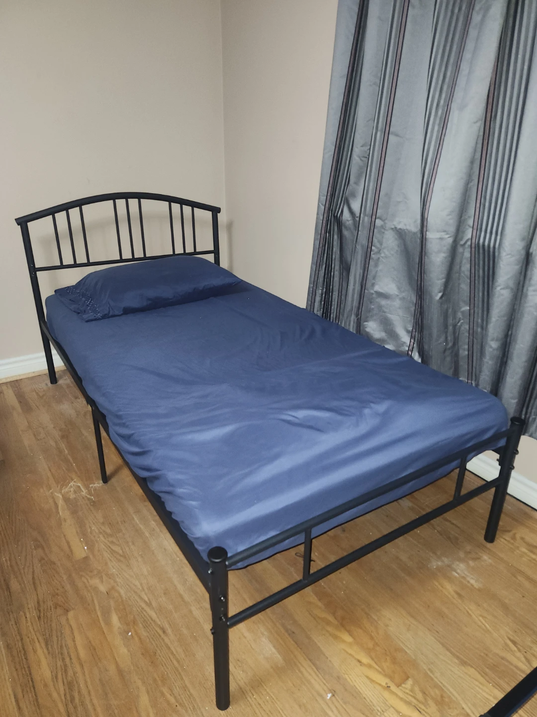 Black Metal Twin Bed Frame with mattress