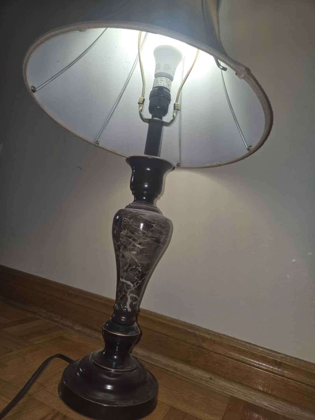 Table Lamp - photo 2