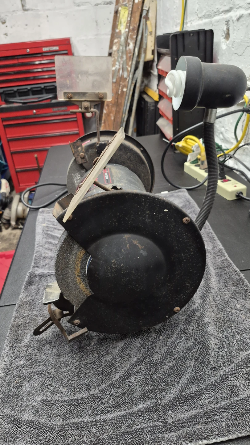 Craftsman 8-in. Bench Grinder - photo 2