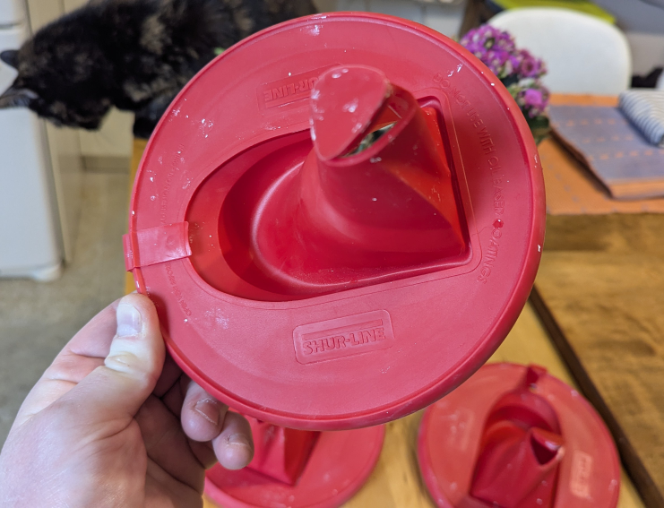 Shur-Line Red Silicone Store and Pour Collapsible Paint Can Lids - photo 4