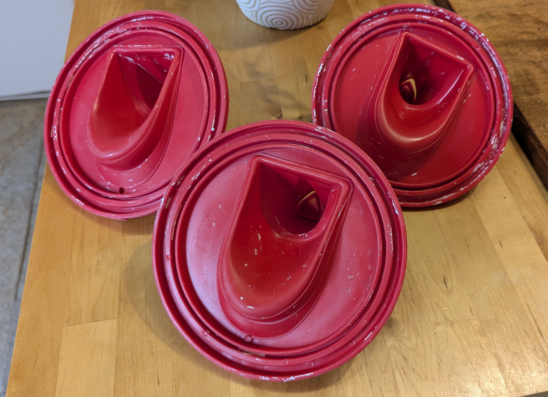 Shur-Line Red Silicone Store and Pour Collapsible Paint Can Lids - photo 5