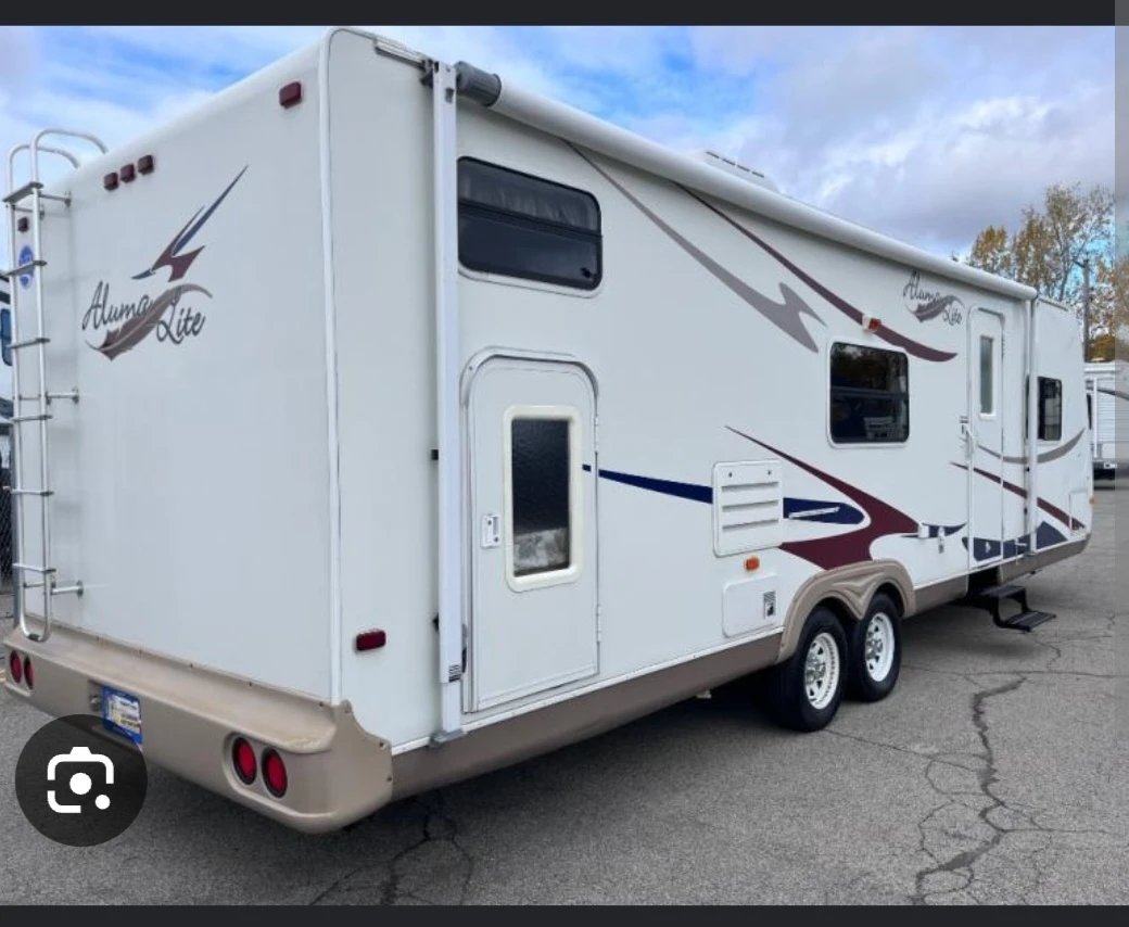 Aluma Lite Travel Trailer - photo 2