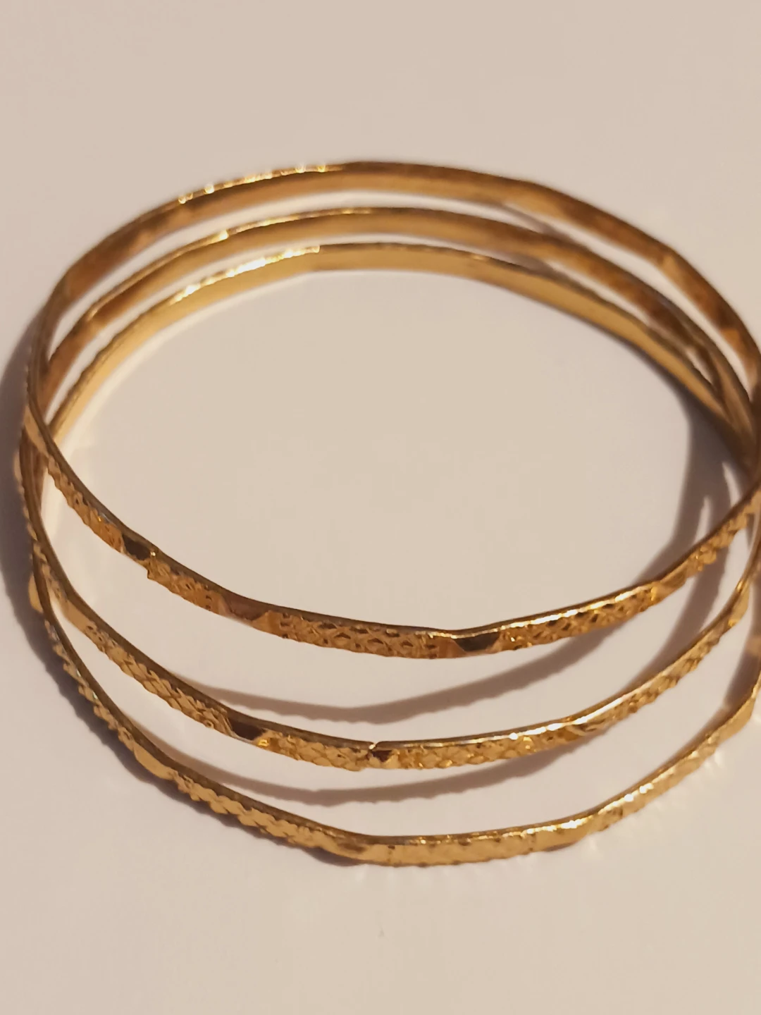 New!!! Set of 3 gold-tone bangles - photo 3