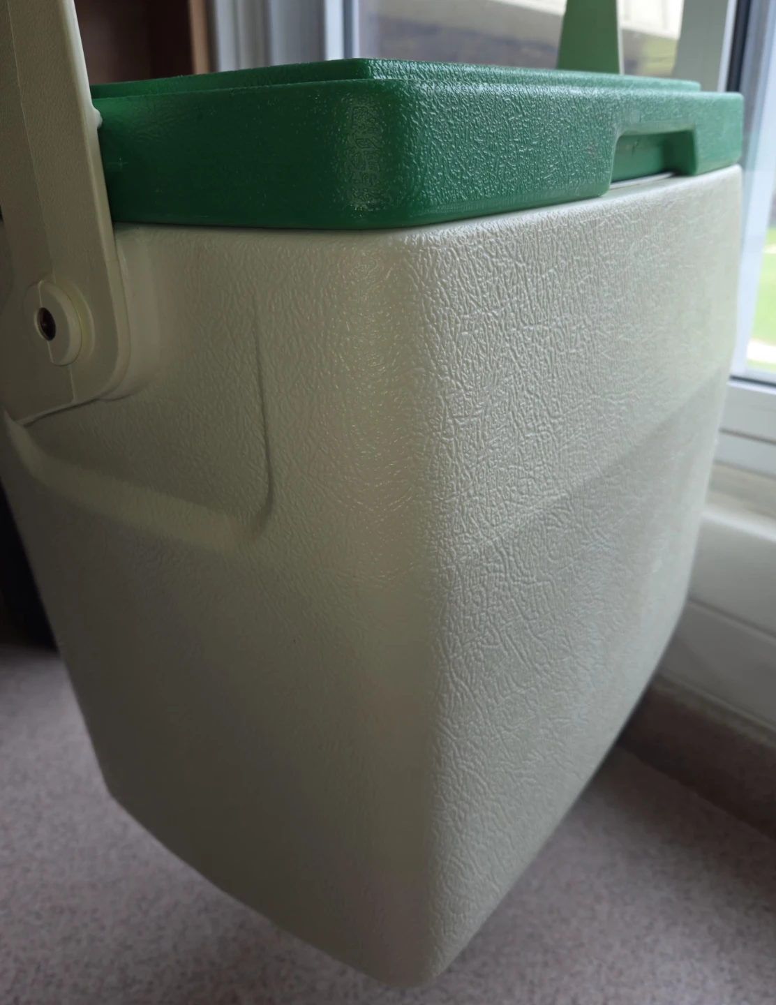 Coleman Cooler - Cream and Green - photo 2