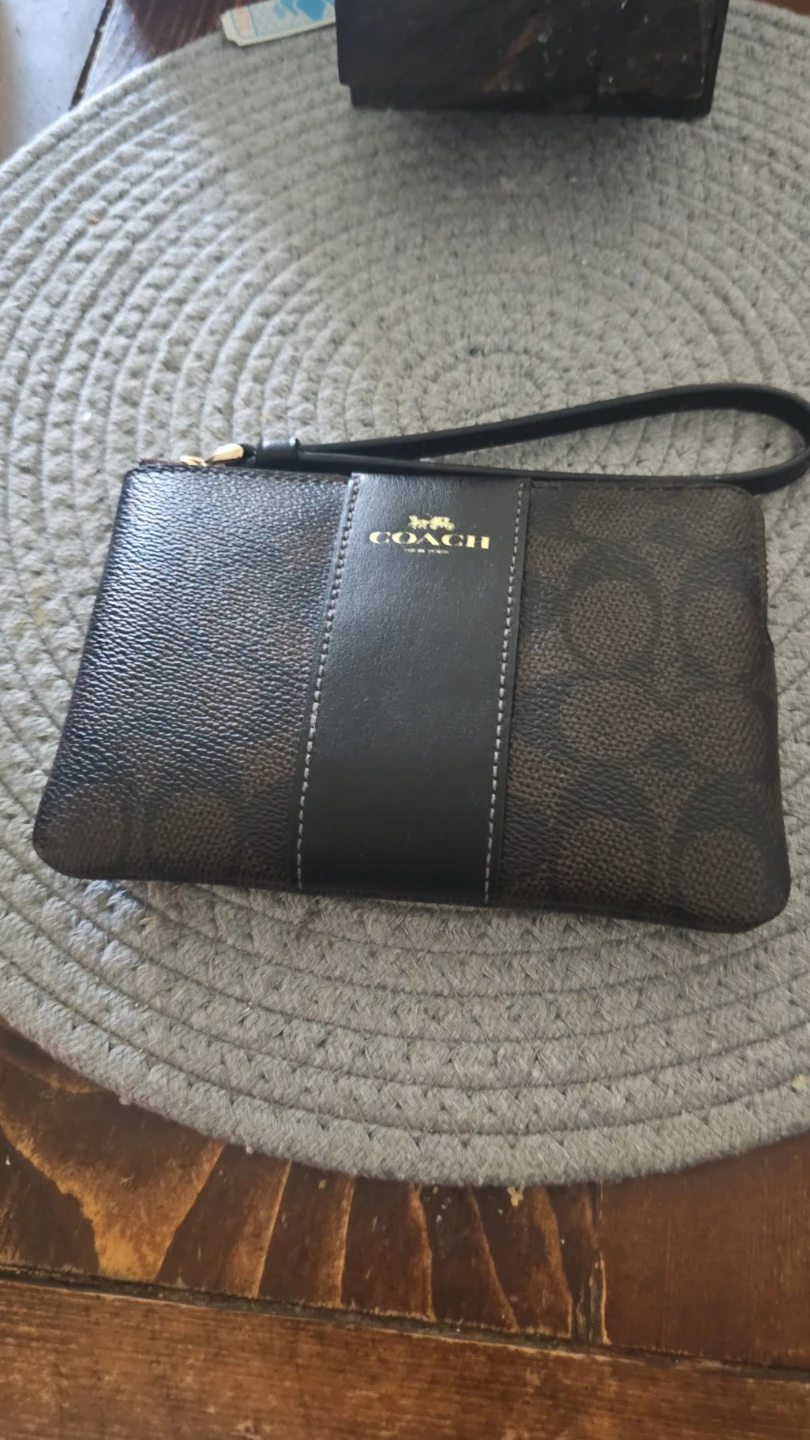 Coach Wristlet - photo 4
