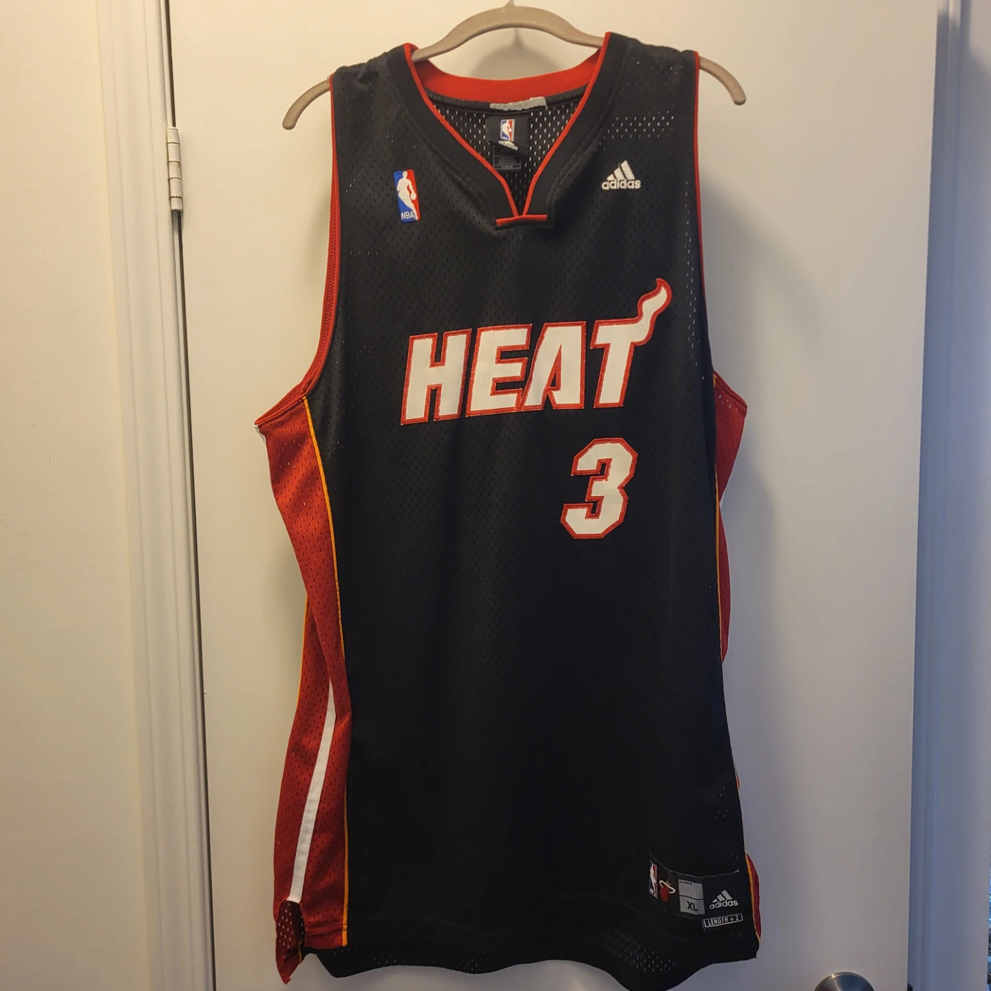 Adidas Miami Heat Dwyane Wade #3 Jersey XL