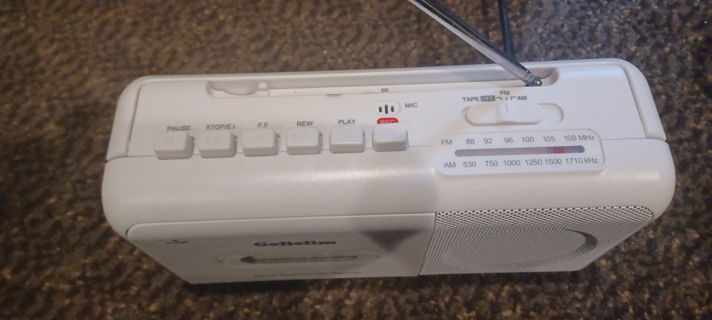 Portable AM/FM Radio - photo 3