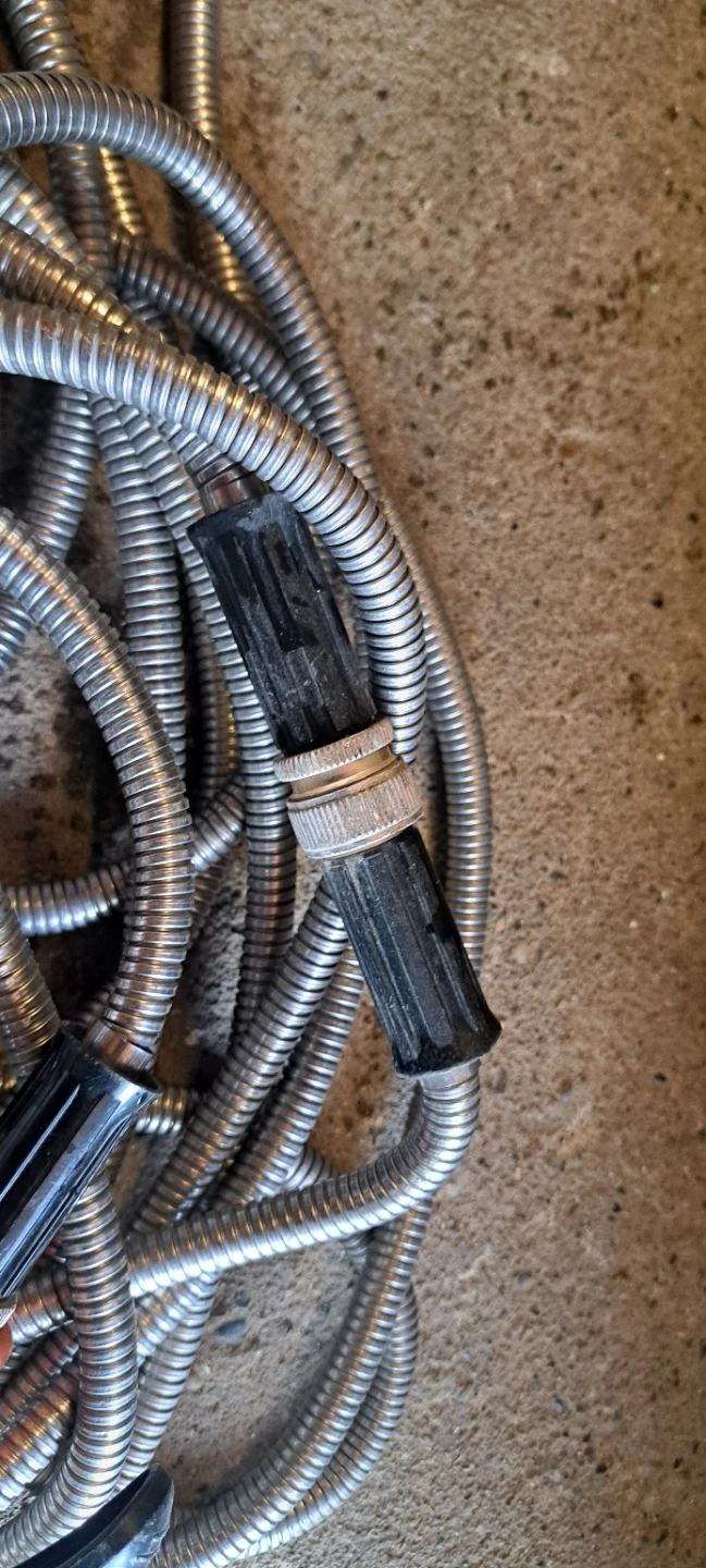 Vigoro Metal Garden Hose with Spray Nozzle - photo 4