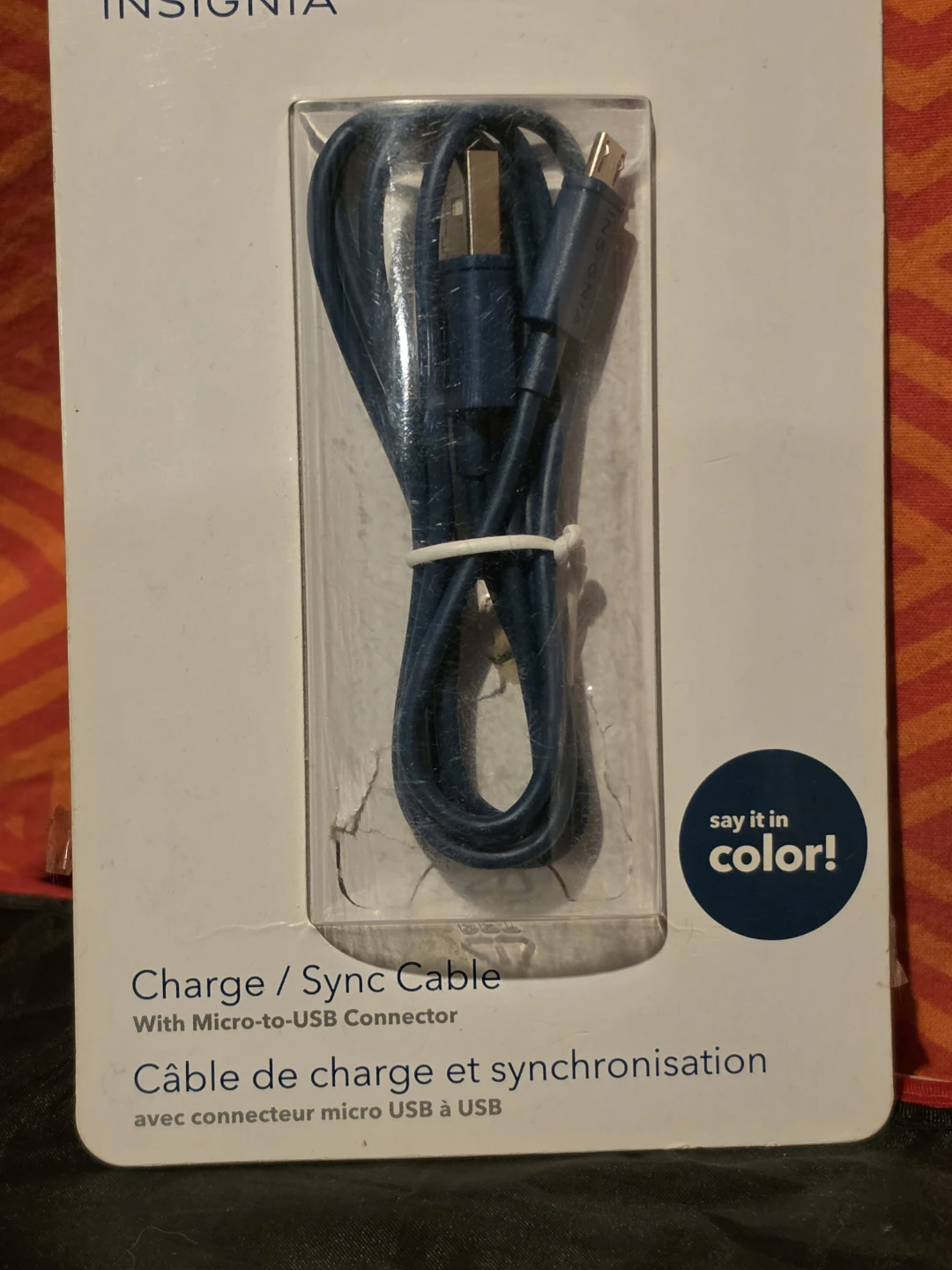 Insignia Charge/Sync Cable with Micro-to-USB Connector - Blue - photo 2