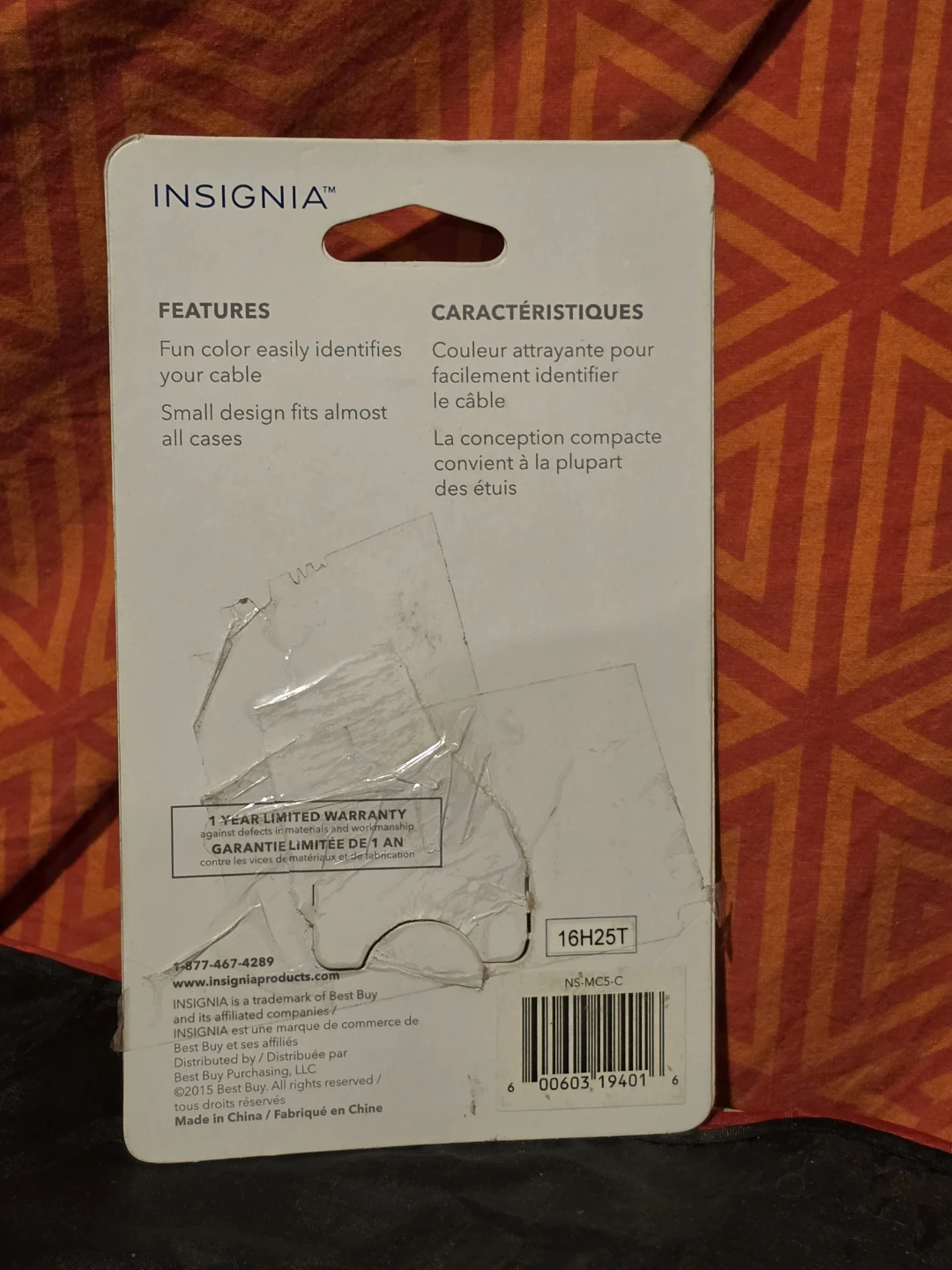 Insignia Charge/Sync Cable with Micro-to-USB Connector - Blue - photo 3
