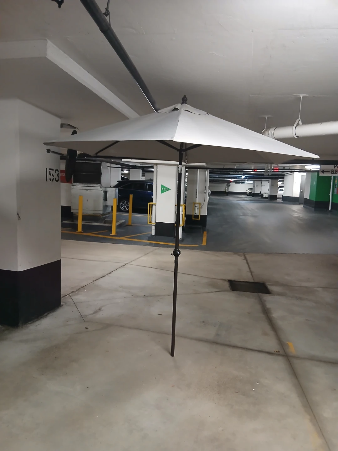 Patio Umbrella - photo 2