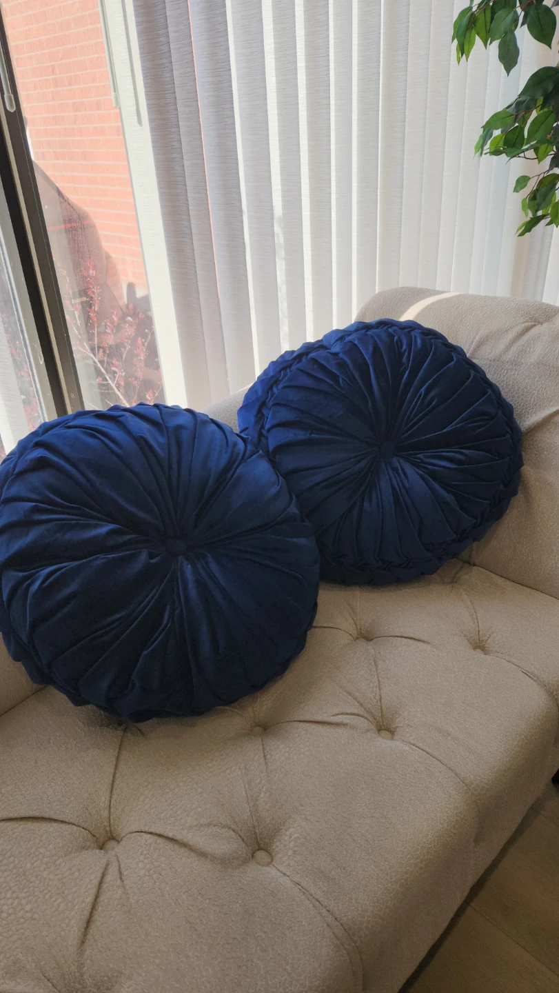 Set of 2 Navy Blue Velvet Tufted Round Throw Pillows - photo 3
