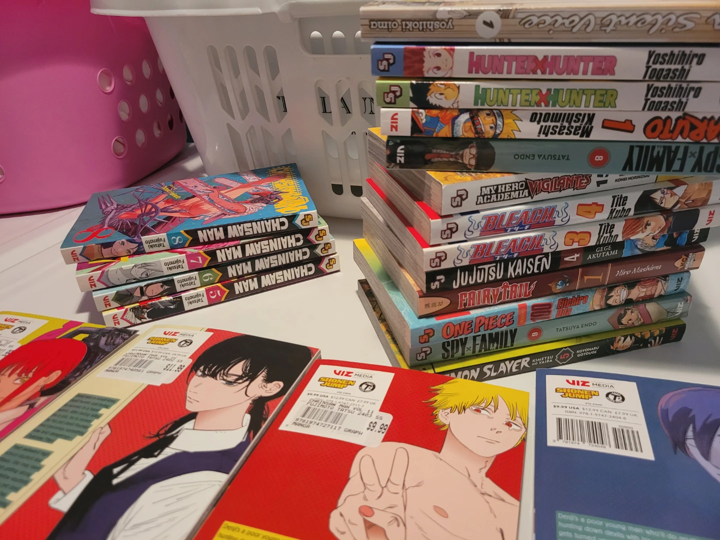 Japaneze comics books including Chainsaw Man Manga Volumes 5-12 - photo 3