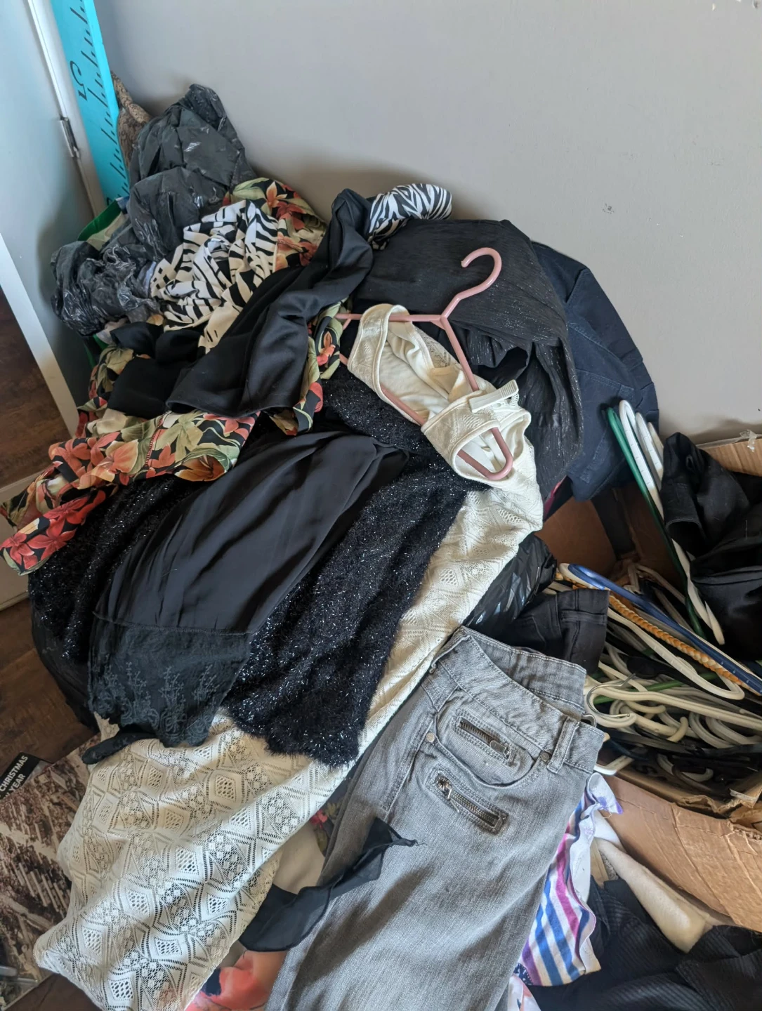 Mixed lot of clothing - photo 4