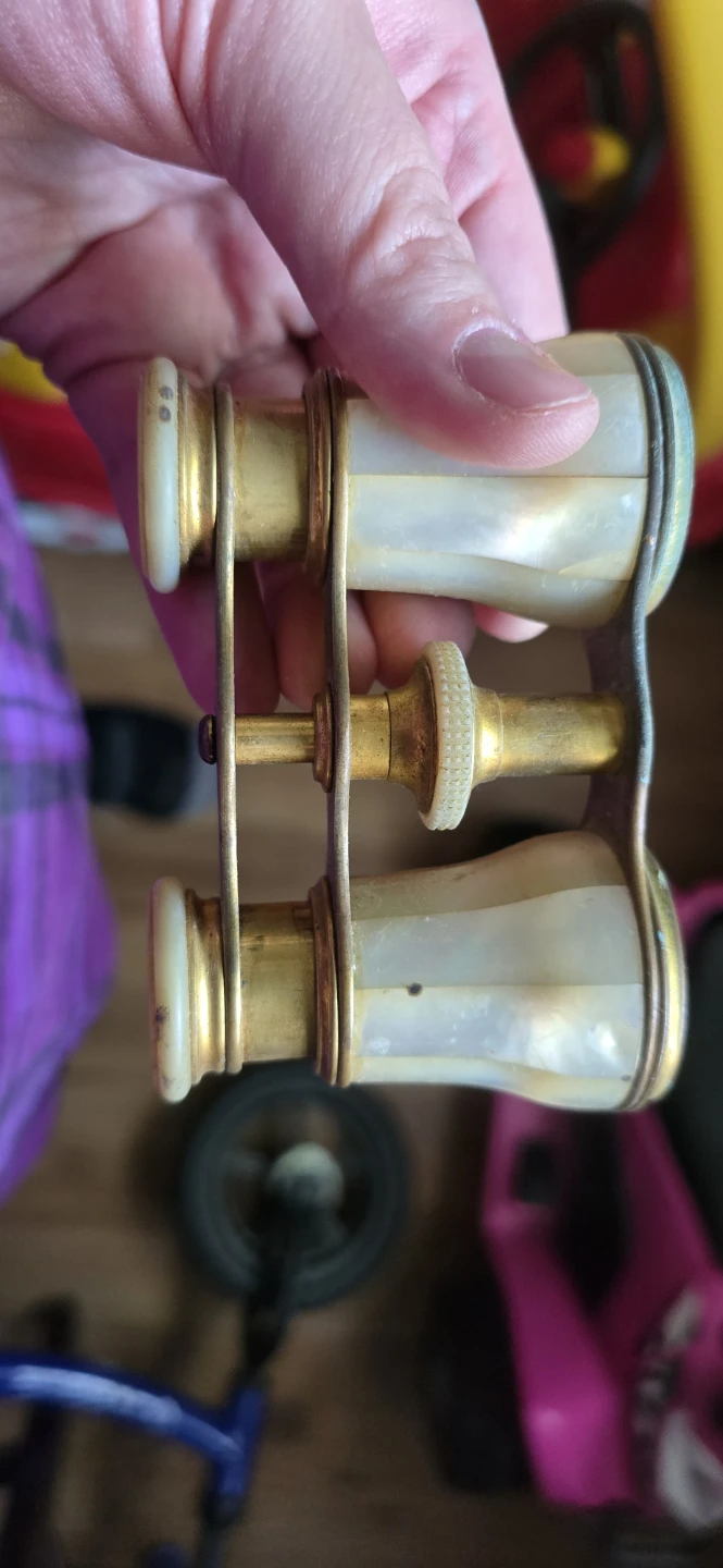 Vintage Opera Glasses - Brass & Mother of Pearl - photo 3