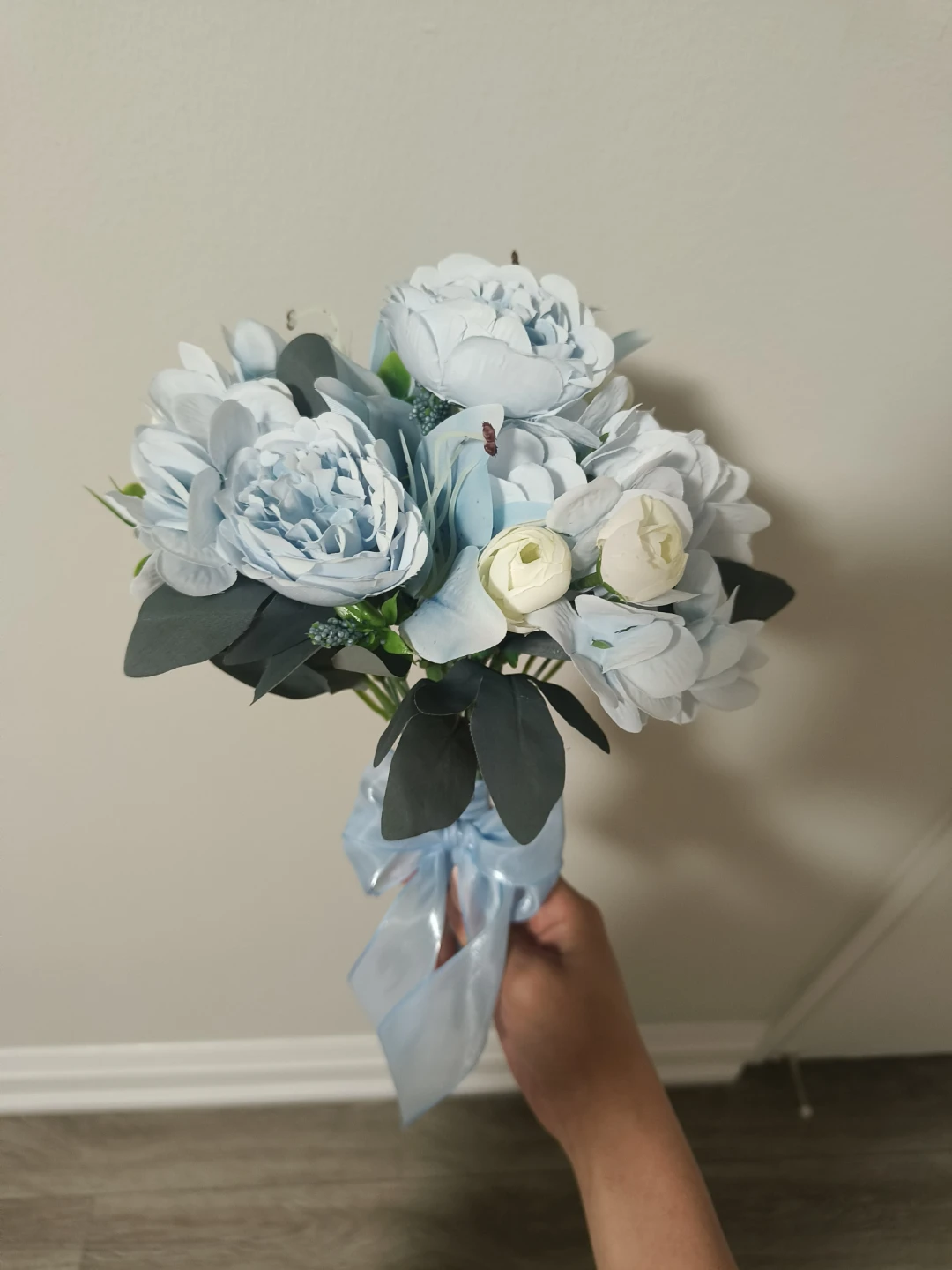 Artificial Flower Bouquet