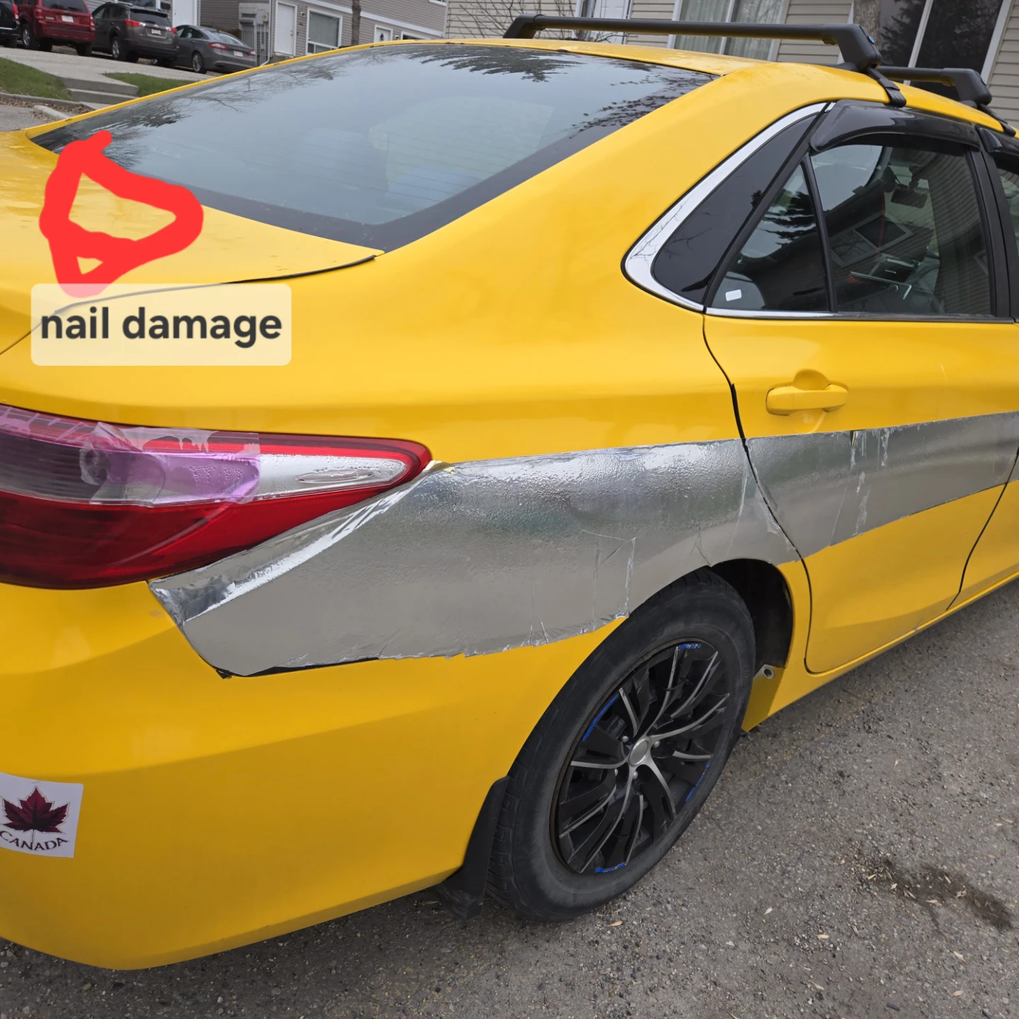Toyota Camry Yellow Taxi - photo 3