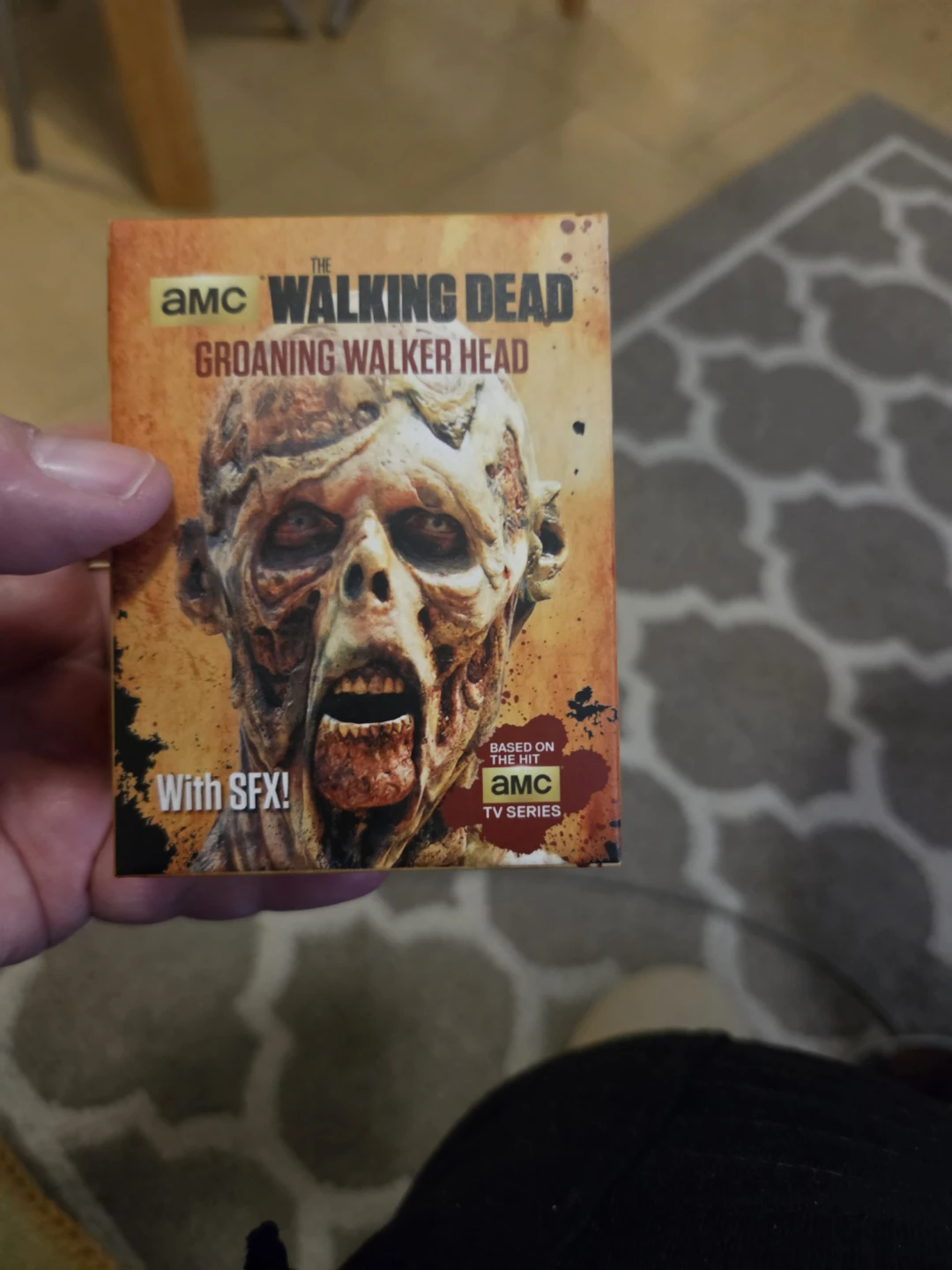 The Walking Dead Groaning Walker Head Deluxe Mega Kit