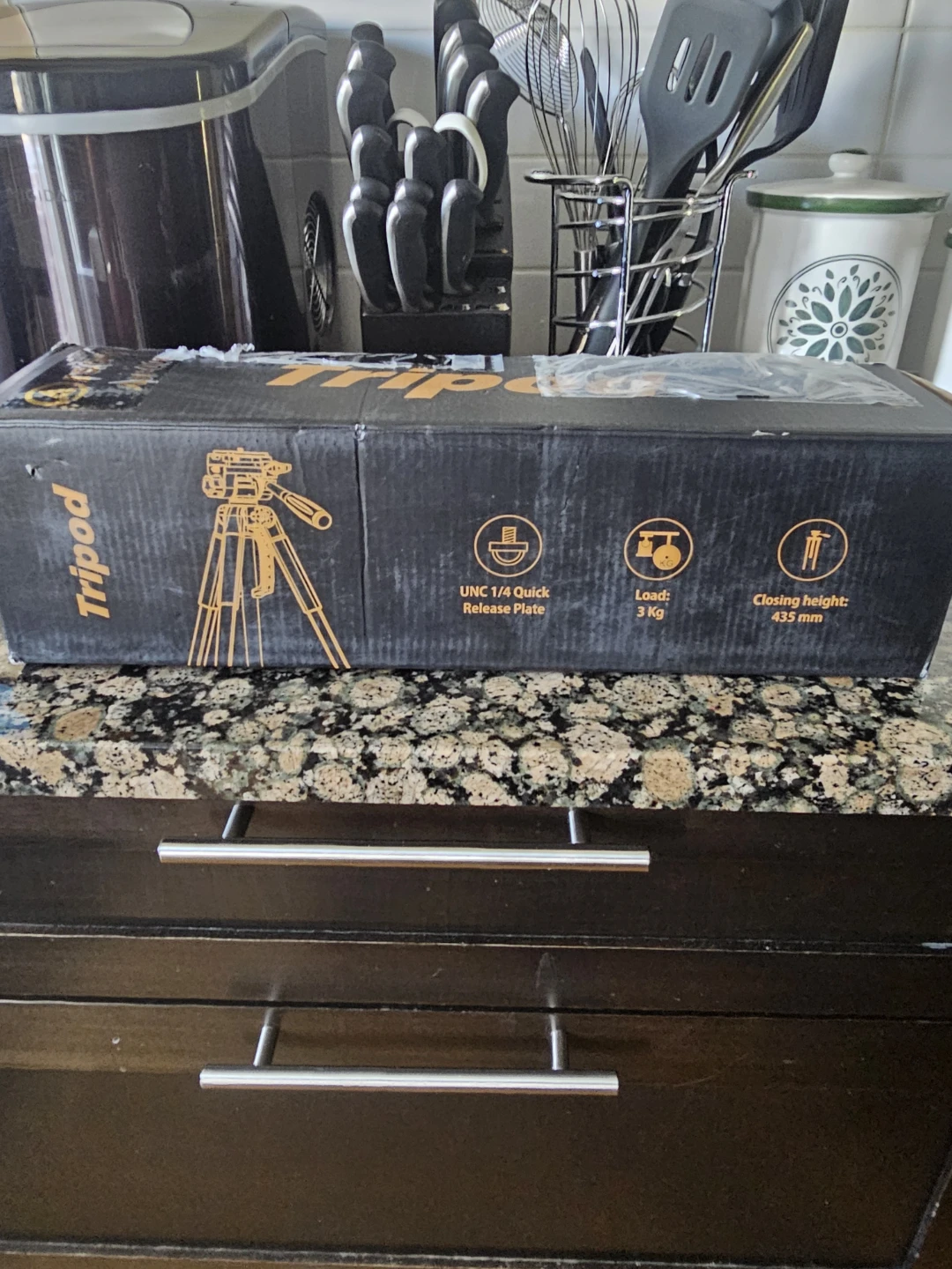 Tripod T-666