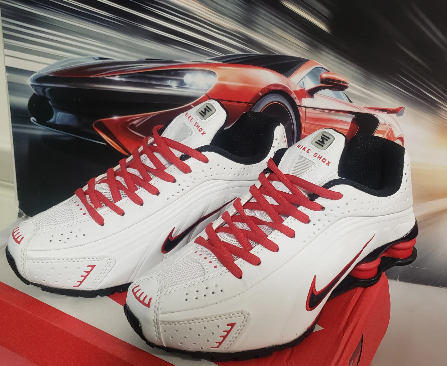 Brand new Nike Shox Red White S 7 and 8 - photo 4