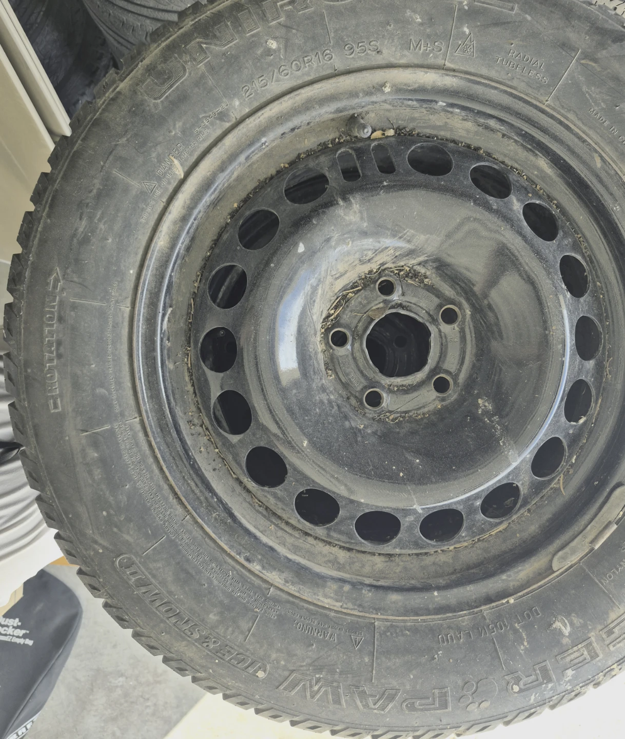 Very Good pair of 2 tires PLUS RIMS Size 215 60 R16 *REAL DEAL* - photo 2